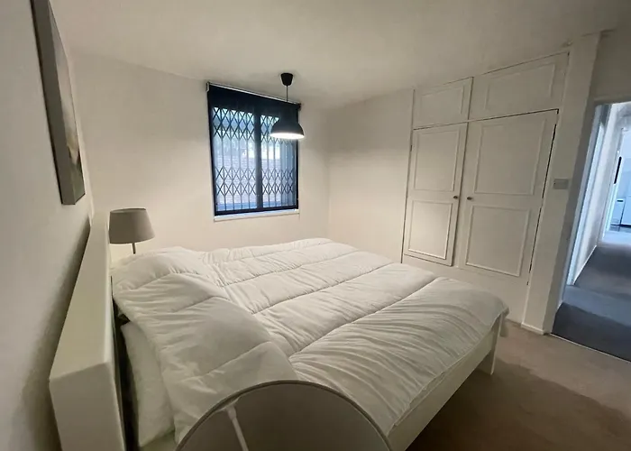 Spacious & Welcoming 4Bd House - Kennington